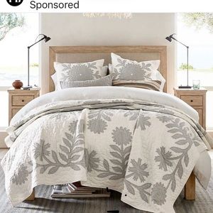 Meet your Posher, Leeann